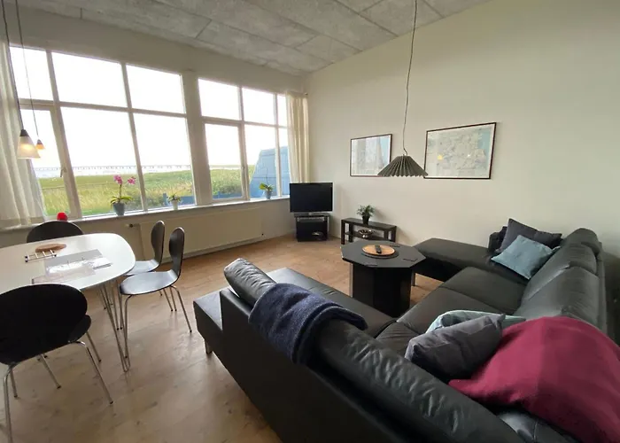 Apartment Skaerven Beachfront D By Interhome