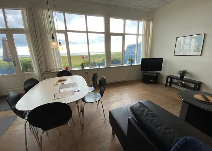 Apartment Skaerven Beachfront D By Interhome