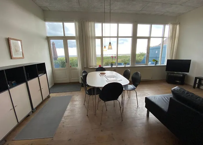 Apartment Skaerven Beachfront D By Interhome